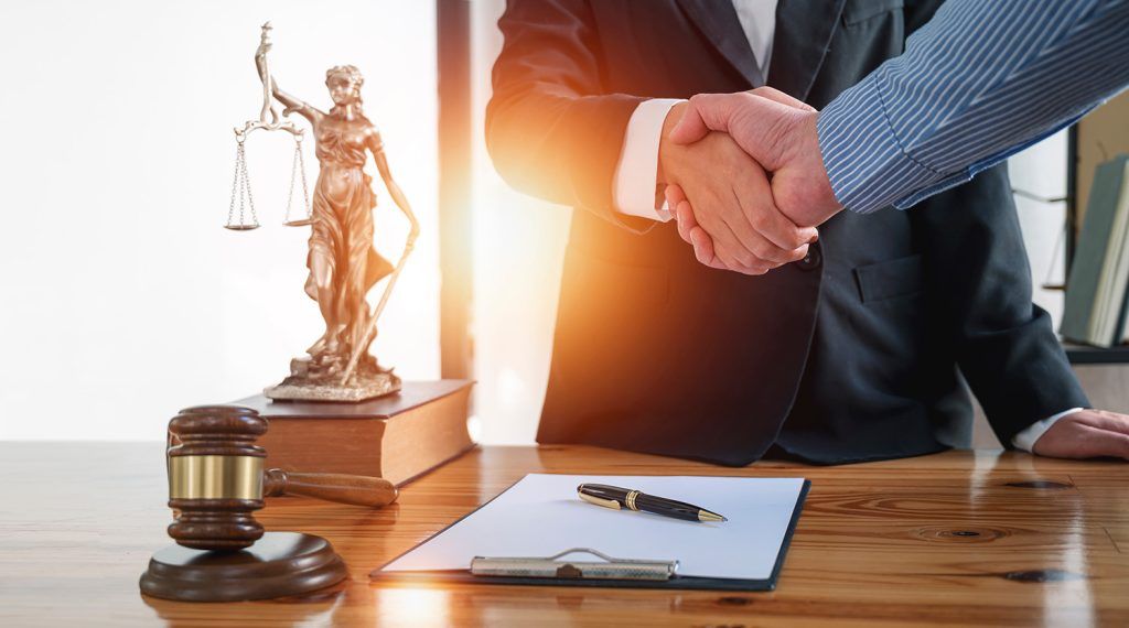 Vận dụng pháp luật lao động trong doanh nghiệp