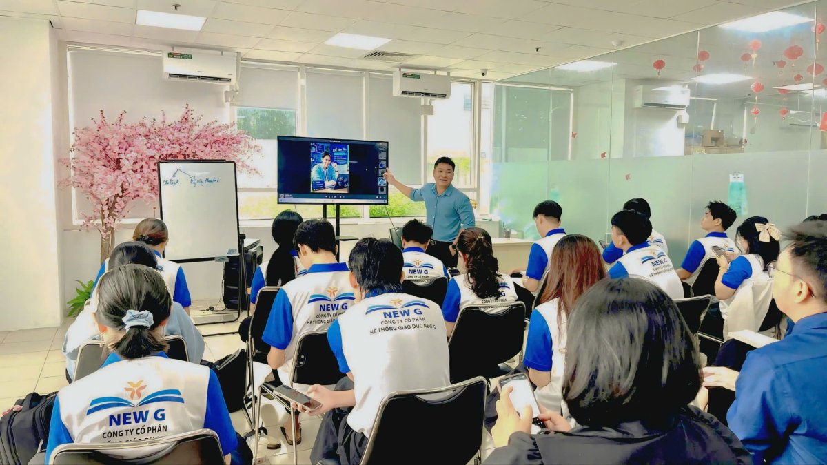 Chương trình đào tạo “Tư duy khai phóng trong giáo dục kỷ nguyên AI” cho Hệ thống giáo dục New G